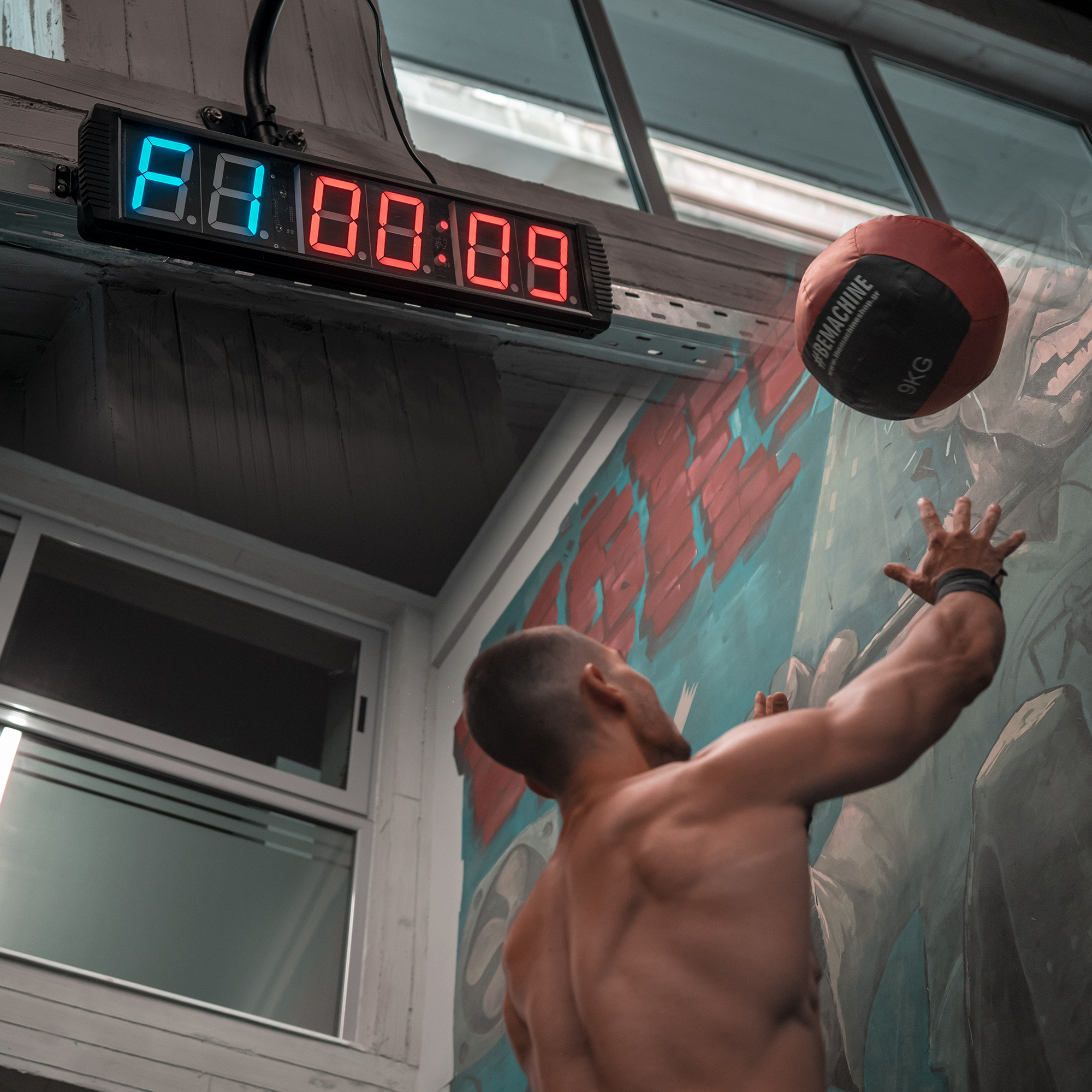 Man training with tabata style